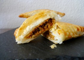 Easy Sardine Curry Puffs