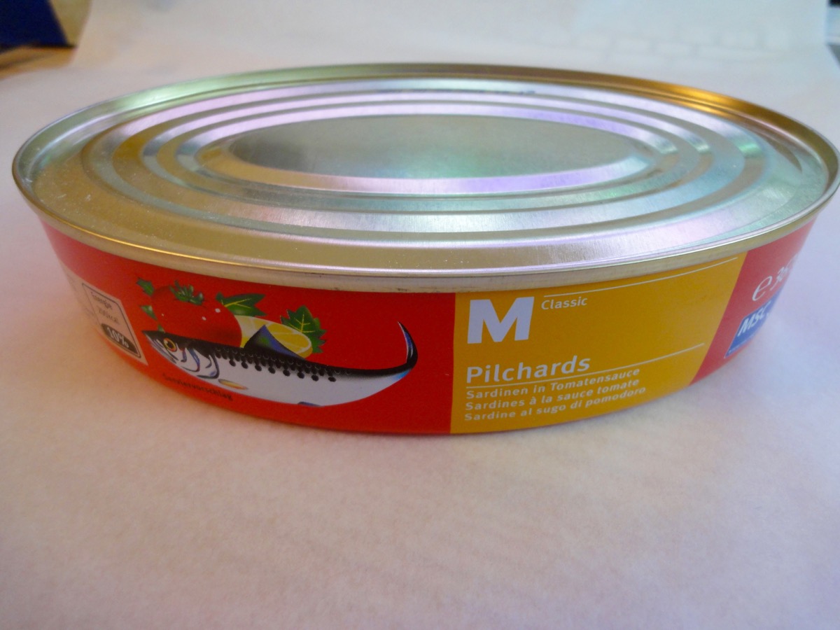 Sardine packaging in Switzerland